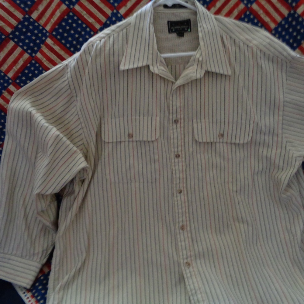 Arrow Long Sleeve Dress Shirt Size XL 100% Cotton.